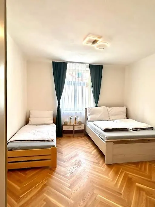 Newapt Next To Wenceslas Square Praga 0*,